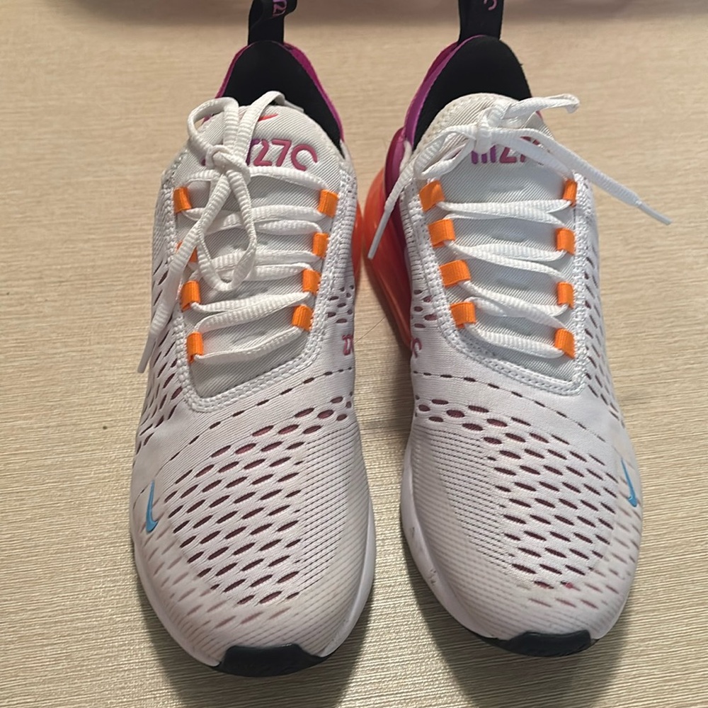 Nike air 270 VGUC size 9